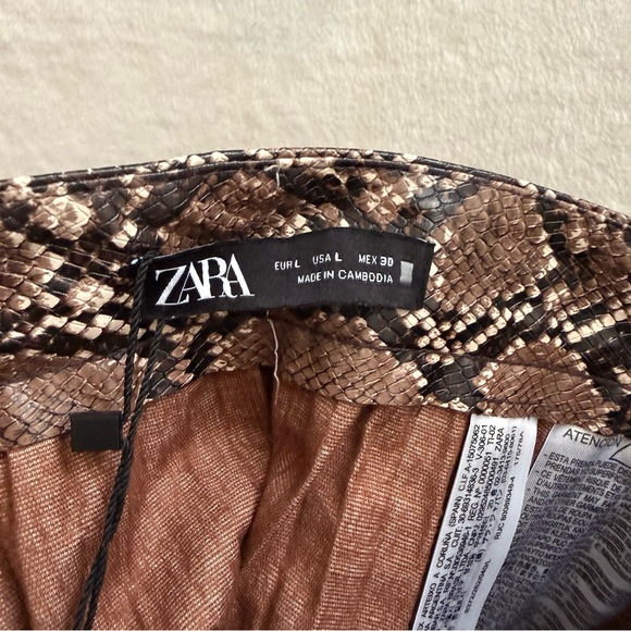 NWT Zara Brown Snake Print Faux Leather Plated Midi Skirt Women’s Large - Picture 4 of 10